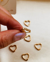 Cargar imagen en el visor de la galería, Candonga Ara Heart